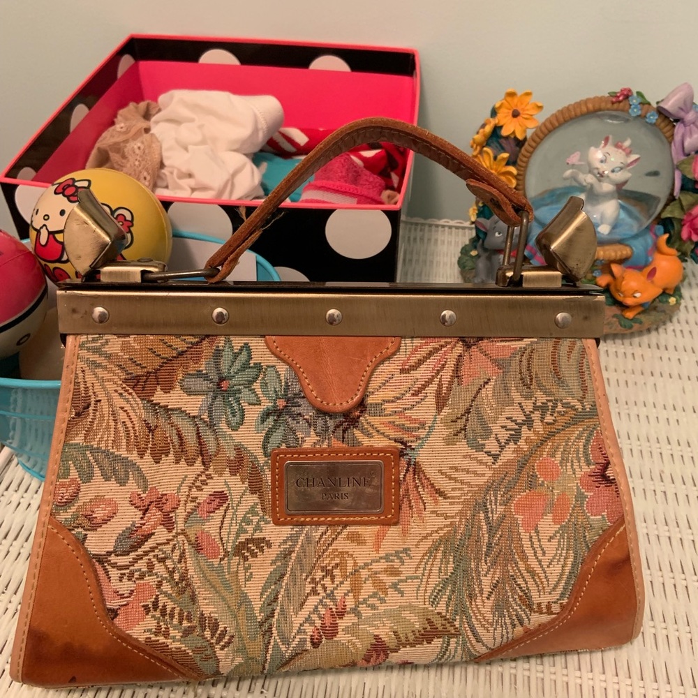 VINTAGE Chanline Paris Clip bag from ‘40s